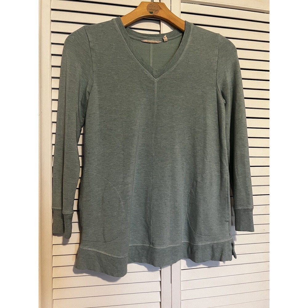 SOFT SURROUNDINGS Women's Size Small S Shirt Top Blouse Sweater Pockets